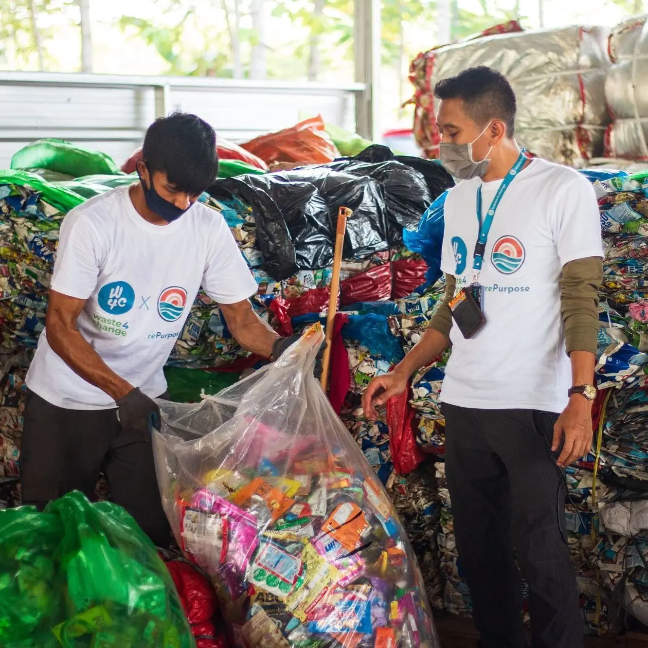 Ocean Bottle is part of the Innovation Alliance for a Global Plastics Treaty (IAGPT), a coalition of over 60 innovators working towards a legally binding UN Treaty 🤝.